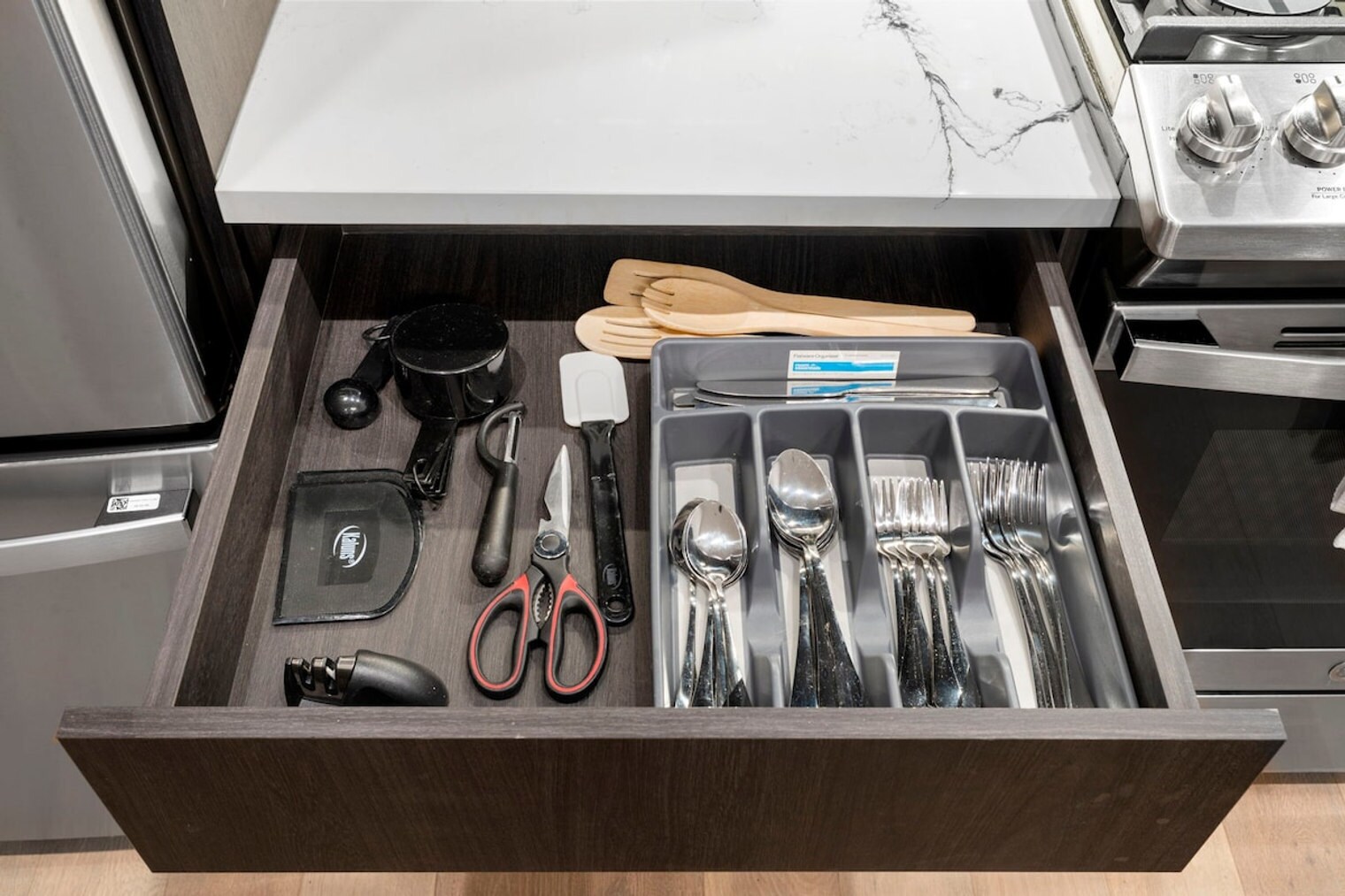 Building Photo - 318 W Grand Ave