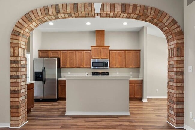Building Photo - 5749 Tiger Woods Dr