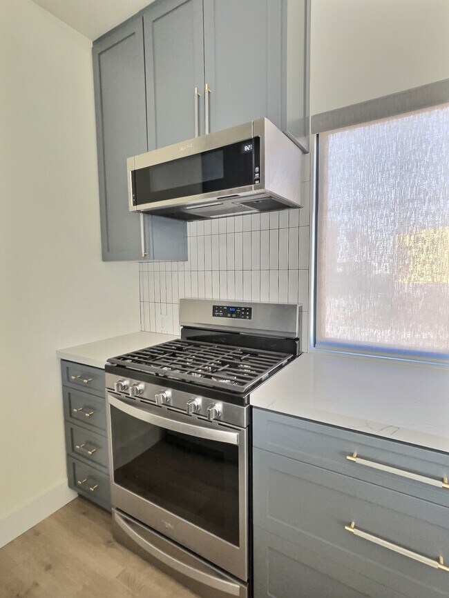 Building Photo - 5340 Grosvenor Blvd