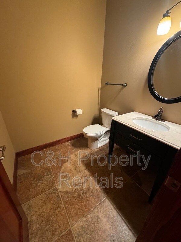Building Photo - 4045 Audubon Way