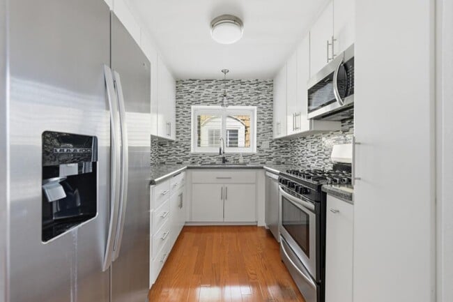 Building Photo - 4036 Shasta St