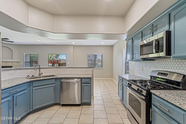 Building Photo - 14326 Smokey Point Dr