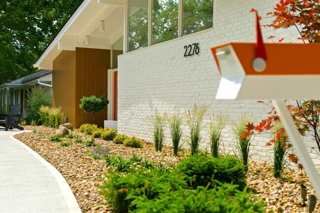 Building Photo - 2276 Johnston Rd