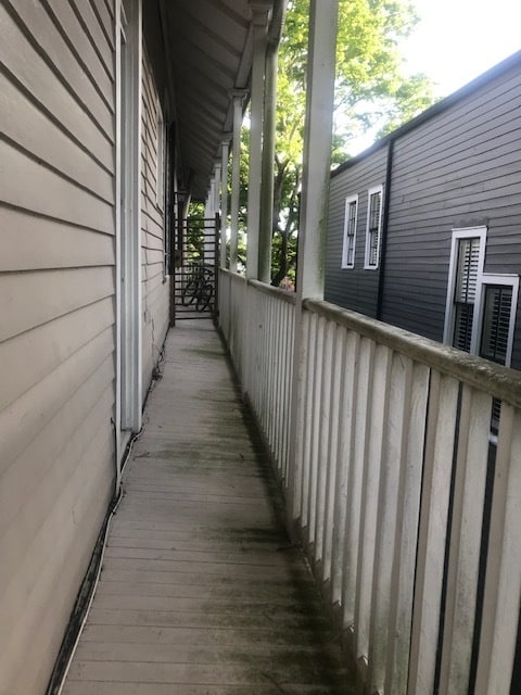 Building Photo - 5221 Magazine St