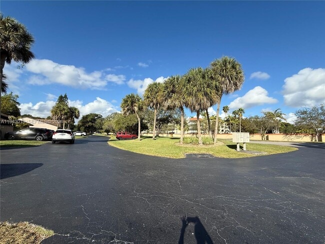 Building Photo - 9208 SW 132nd St