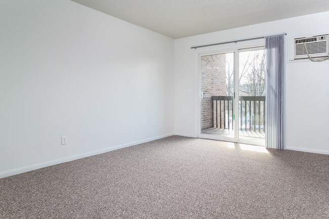 Building Photo - 1st Month Free!