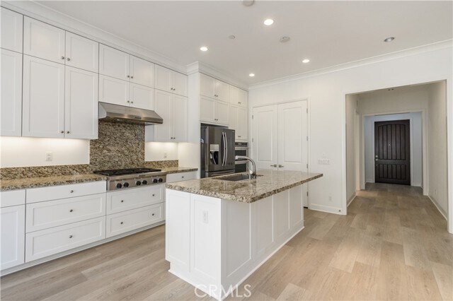 Building Photo - 71 Stetson