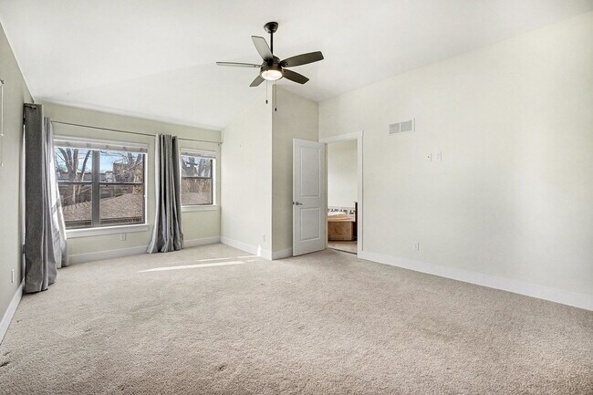 Building Photo - Gorgeous 3 bed 3.5 bath Home Available in Platt Park!