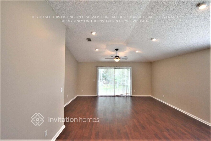 Building Photo - 316 Southlake Dr