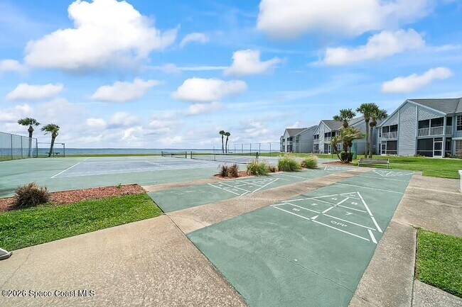Building Photo - 7060 US-1