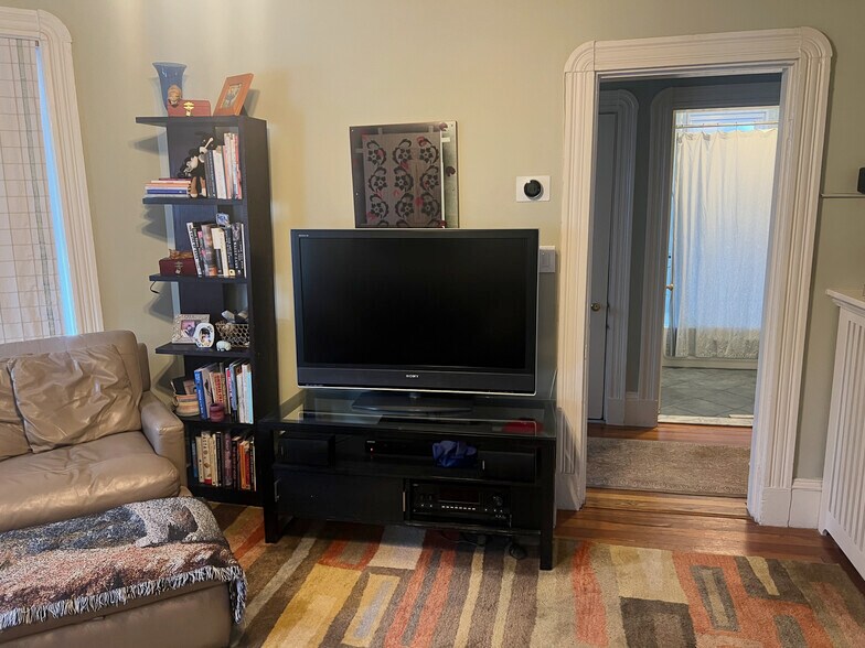 Building Photo - 85 Lexington Ave