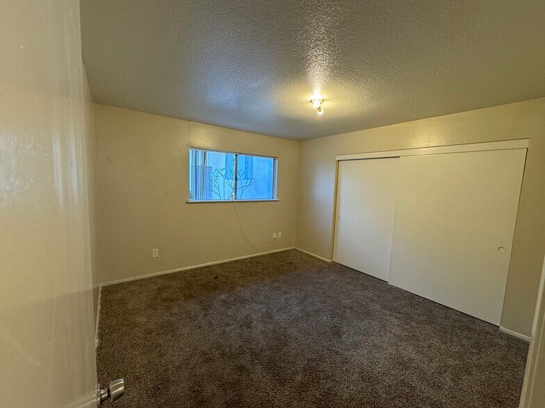 Building Photo - 7741 Newman Ave