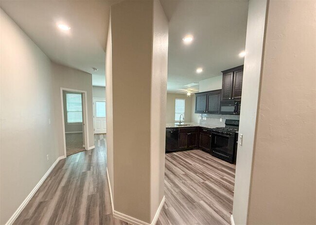 Building Photo - 14701 Rambling Crk Cir