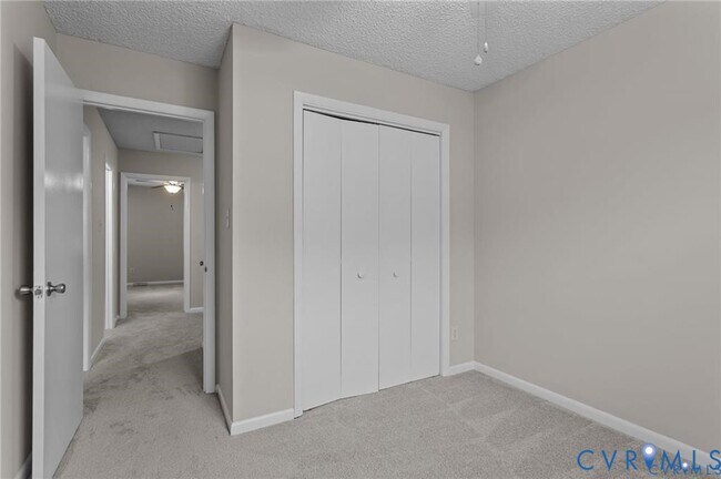 Building Photo - 2613 Chancer Dr