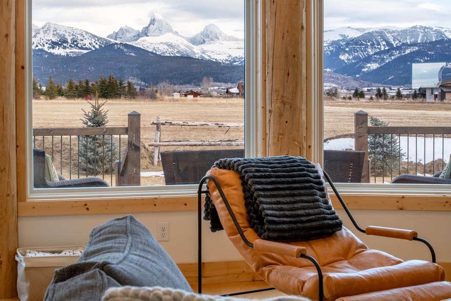 Building Photo - 4535 Roxanne St