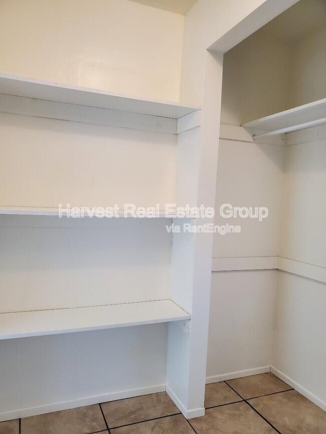 Building Photo - 2155 51st Ave