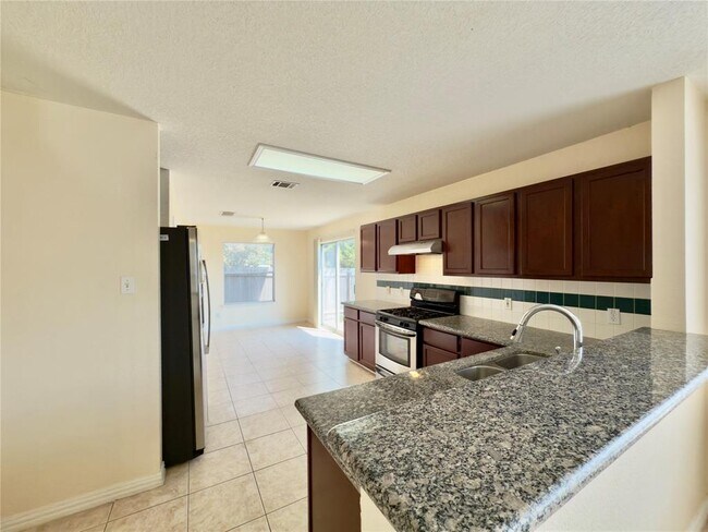 Building Photo - 17125 Dashwood Creek Dr
