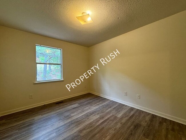Building Photo - 4942 Charwood Trail NW