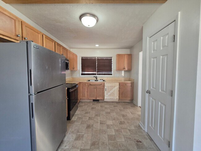 Building Photo - 122 Blue Water Dr