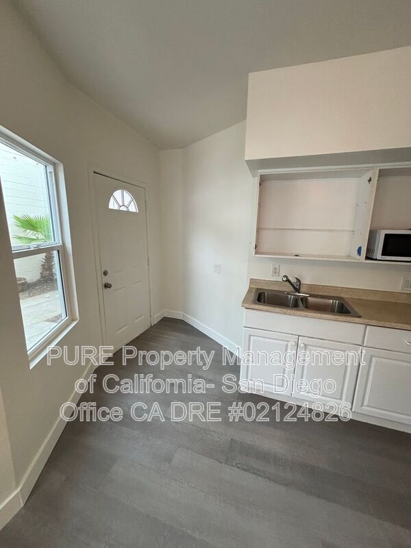 Building Photo - 1611 30th St