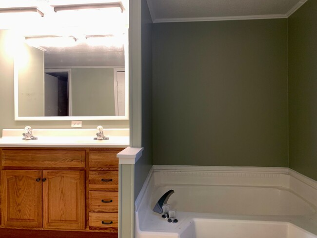 Building Photo - Renovated 3 Bedroom Home In Raleigh, Apply...