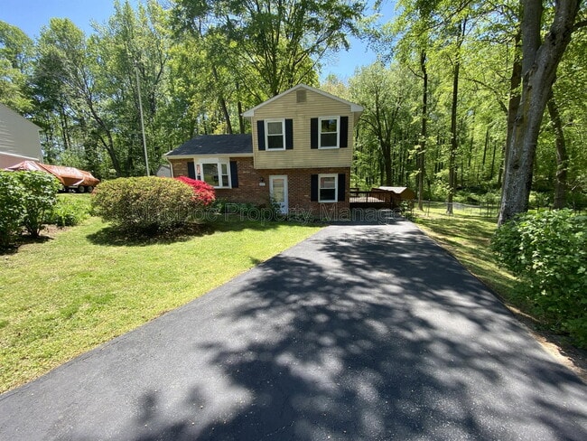Building Photo - 6022 Battlefield Green Dr