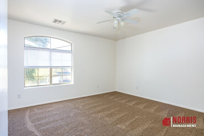 Building Photo - Spacious Home in Magic Ranch in Florence