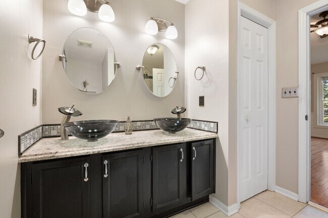 Building Photo - Single Family Home in Brier Creek! Available Now