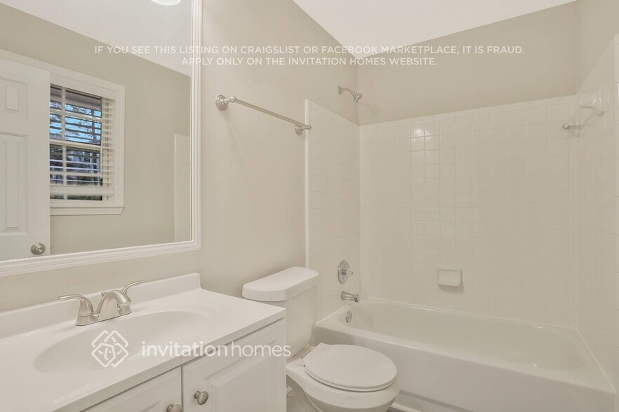 Building Photo - 572 Tate Creek Ct
