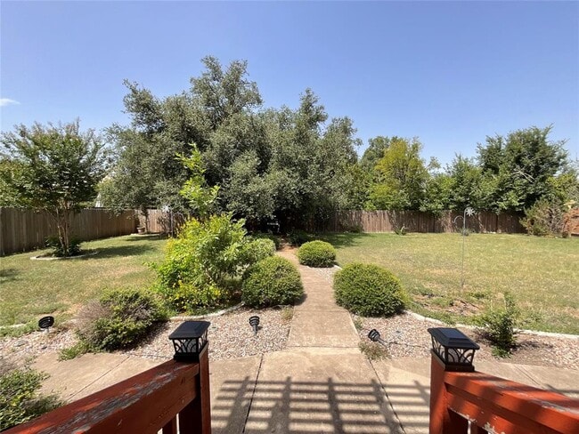 Building Photo - 7008 Albacete Ln