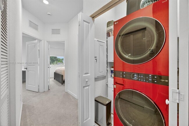 Building Photo - 26437 SW 149th Ave