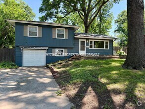 Building Photo - Spacious Home 3 Bedroom w/Fin basement for...