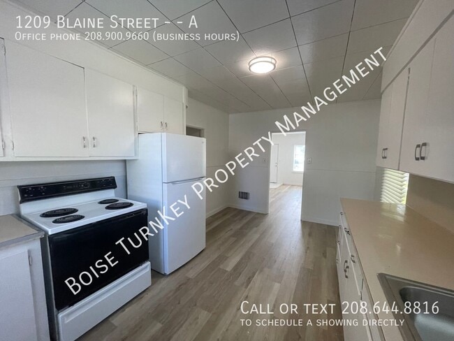 Building Photo - 1209 Blaine St