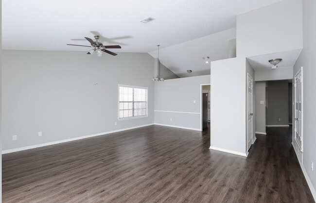 Building Photo - 3707 Seville Ln