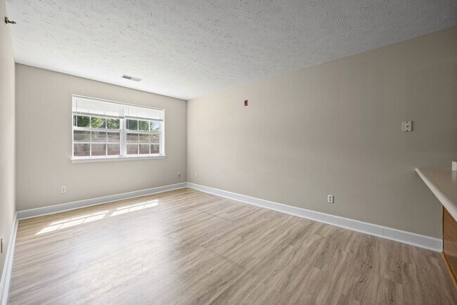 Building Photo - 345 Spencerport Rd