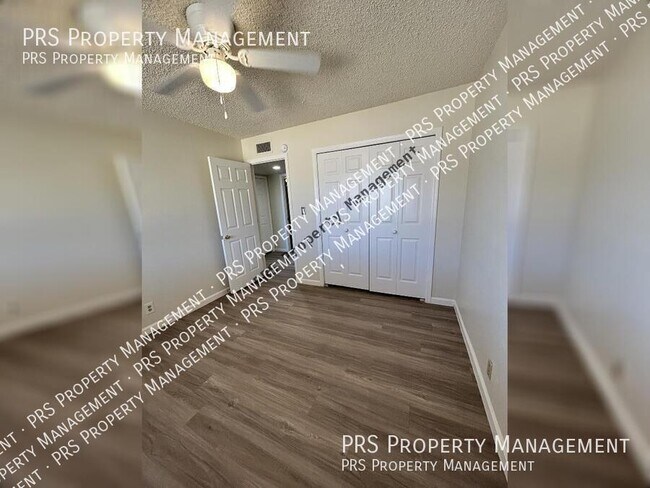 Building Photo - 711 N Oracle-
