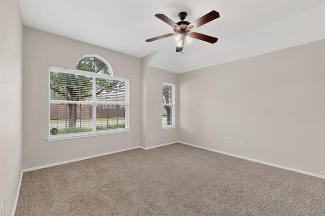 Building Photo - 1037 Johnson City Ave