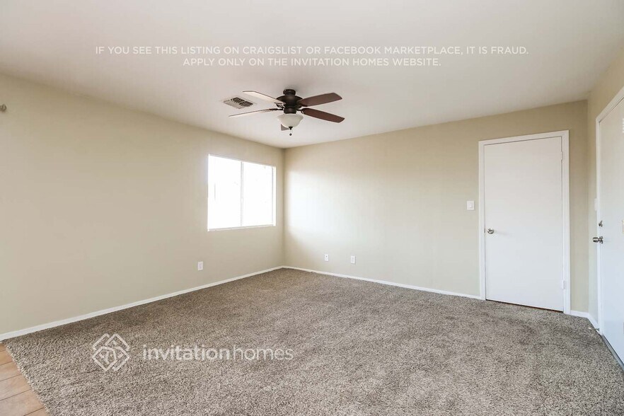 Building Photo - 811 E Hillview Cir