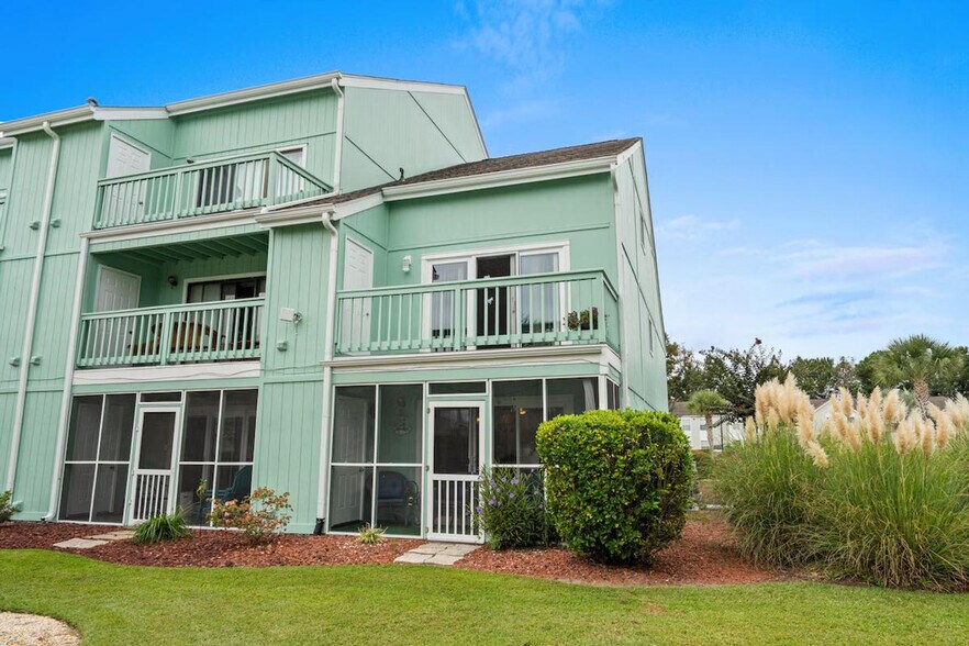 Building Photo - 1717 Boyne Dr