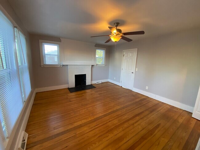 Front Bedroom - 714 Old Grove Rd