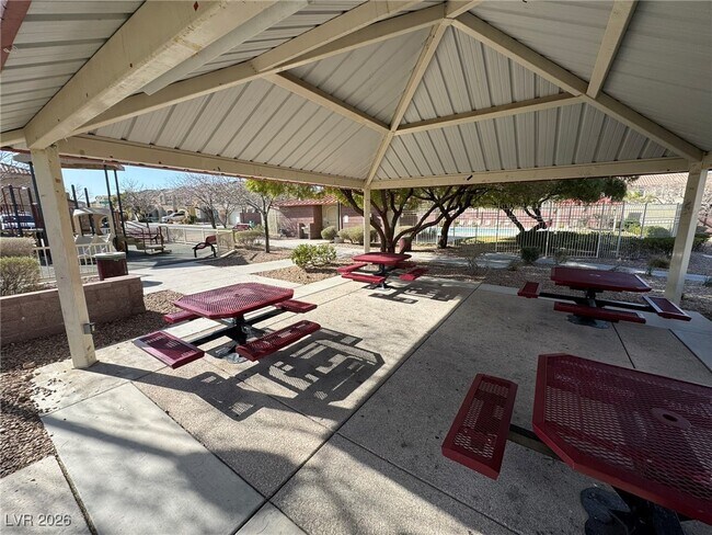 Building Photo - 9208 Nerone Ave