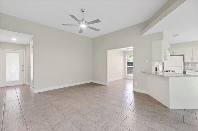 Building Photo - 69 Fallshire Dr