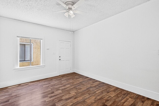 Building Photo - 1074 Obispo Ave