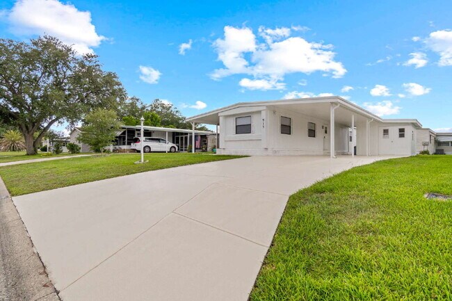 Building Photo - Affordable 2BR/1BA in Orange Blossom section of The Villages