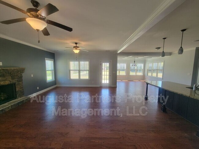 Building Photo - 135 Langfuhr Way