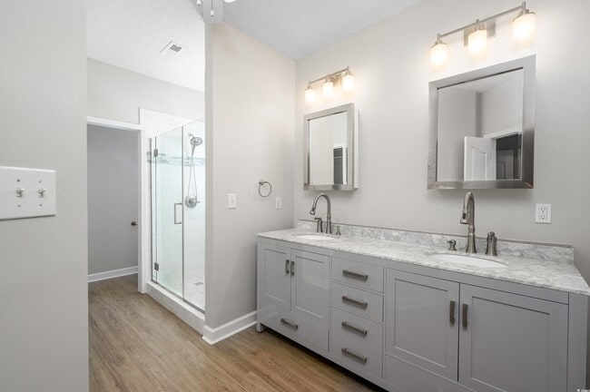 Building Photo - 110 Ashworth Dr