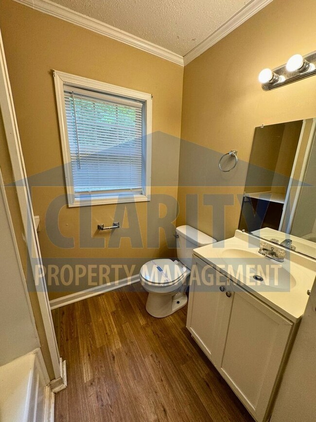 Building Photo - Two bedroom home w/ wrap-around porch!