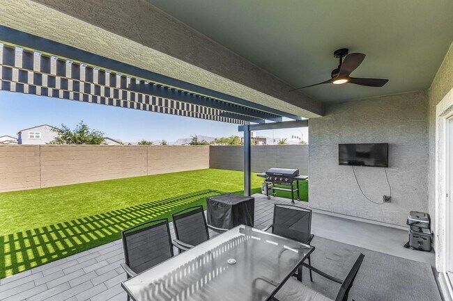 Building Photo - 1714 W Starfire Ave