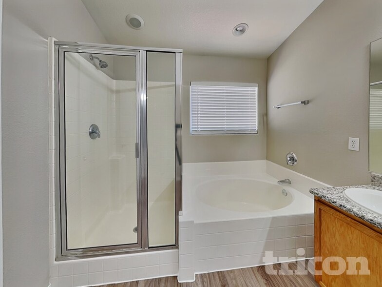 Building Photo - 623 Marlberry Pl