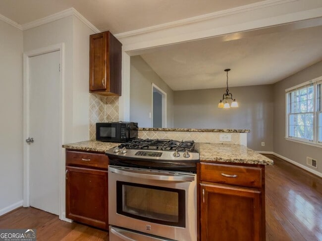 Building Photo - 518 Barbashela Cir